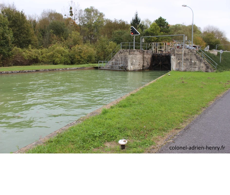 Écluses du canal, lieu de l'attaque du 16 avril